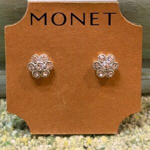 NWT Monet Crystal Flower Cluster  Earrings